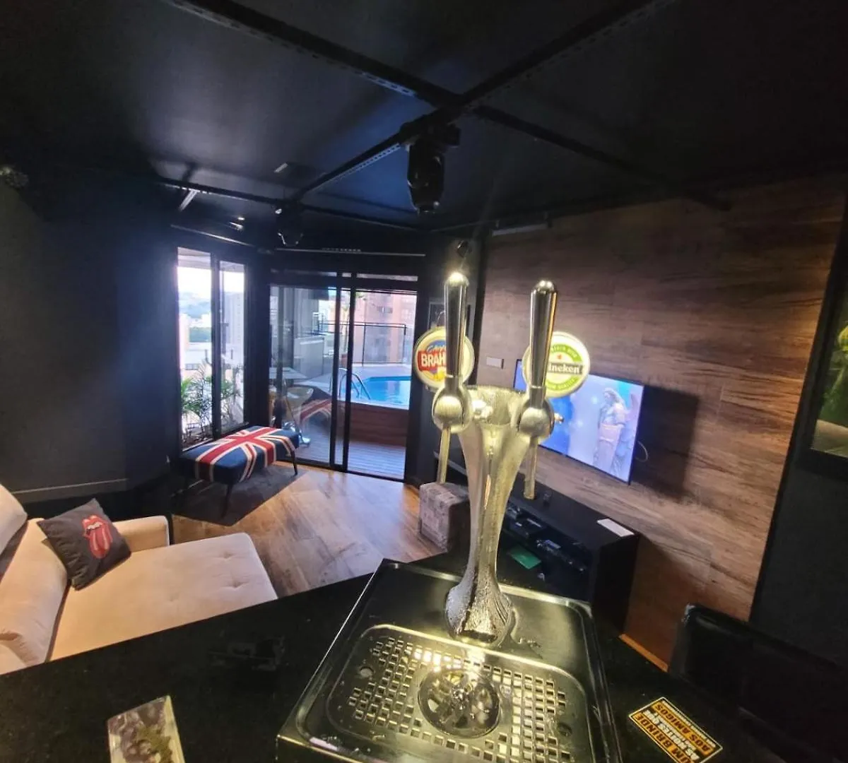 Apartment Morumbi, Apartamento Pub, Spa Com Hidromassagem, Piscina Aquecida Privativa, Lareira, Tudo Que Voce Precisa Para Descansar, Trabalhar Ou Realizar Aquela Comemoracao! Com Total Conforto E Privacidade! O Apt Nota 10 De Sp! Sao Paulo